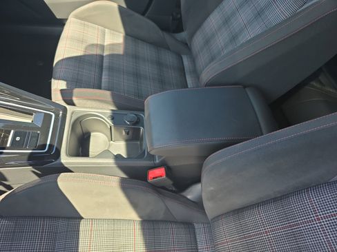 Certified 2023 Volkswagen GTI SE FWD image 15
