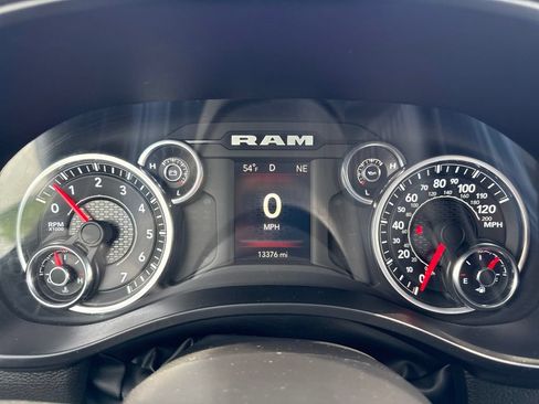 Used 2024 RAM 1500 Big Horn AWD/4WD image 27