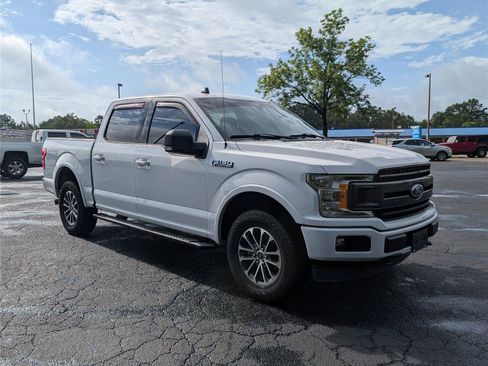 Used 2019 Ford F150 XLT w/ Equipment Group 302A Luxury AWD/4WD image 7