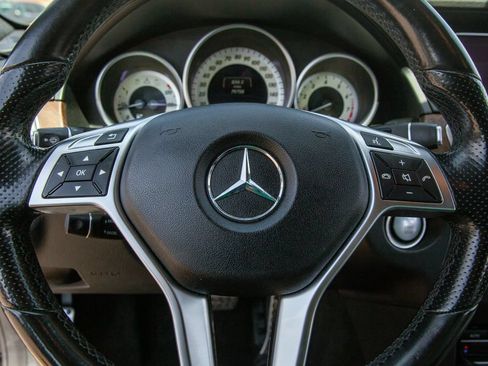 Used 2016 Mercedes-Benz E 350 4MATIC Sedan image 16