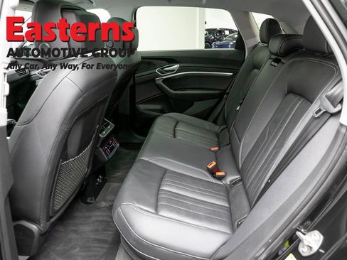 Used 2021 Audi e-tron Premium w/ Convenience Plus Package AWD/4WD image 22