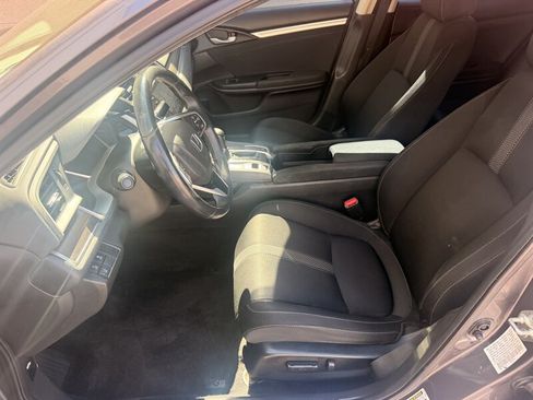 Used 2019 Honda Civic EX image 12