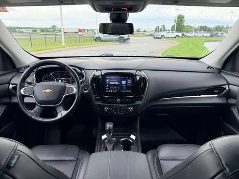 Certified 2021 Chevrolet Traverse LT w/ LT Premium Package AWD/4WD image 6