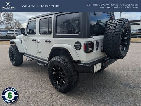 Used 2022 Jeep Wrangler Unlimited Sahara w/ Cold Weather Group image 3
