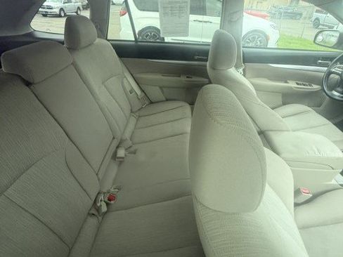 Used 2014 Subaru Outback 2.5i Premium w/ Moonroof Package AWD/4WD image 8