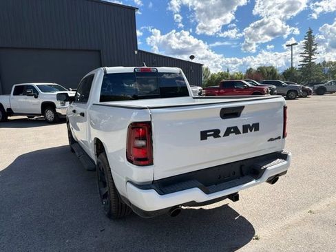 New 2026 RAM 1500 Express AWD/4WD image 15