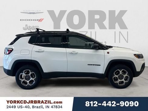 Used 2022 Jeep Compass Trailhawk w/ Trailhawk Convenience Group AWD/4WD image 6