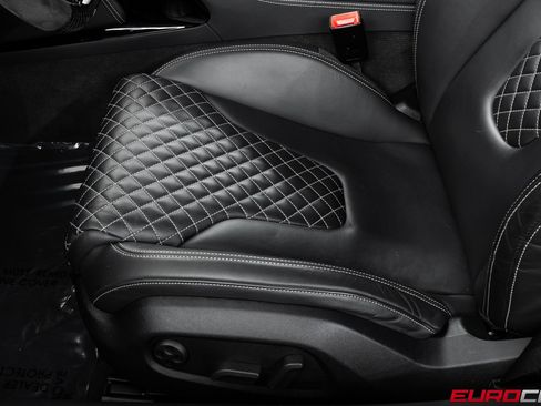 Used 2015 Audi R8 V10 image 41