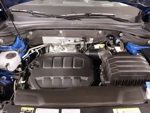 Used 2025 Volkswagen Atlas SEL image 21