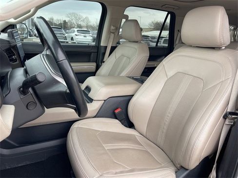 Used 2024 Ford Expedition Max Limited image 27
