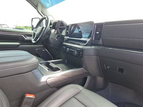 Used 2024 Chevrolet Silverado 3500 LTZ w/ LTZ Premium Package AWD/4WD image 22