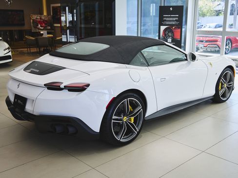 Used 2024 Ferrari Roma Spider image 51