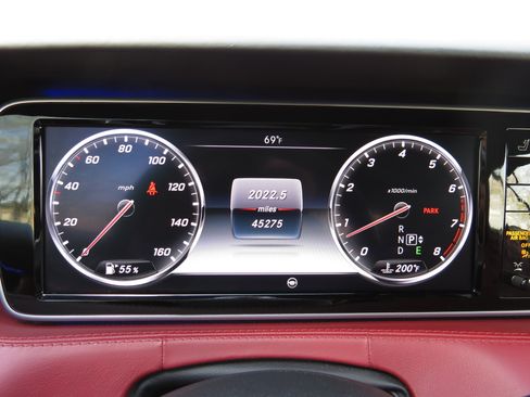 Used 2015 Mercedes-Benz S 550 4MATIC Coupe image 10