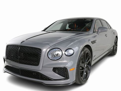 Certified 2025 Bentley Flying Spur Plug-In Hybrid image 8