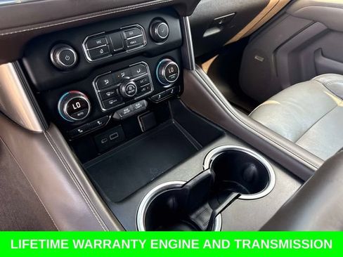 Used 2021 Chevrolet Suburban LT w/ LT Signature Package RWD image 27