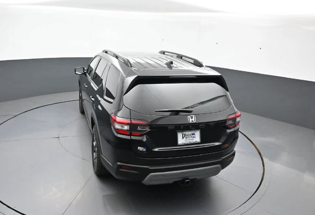 Certified 2024 Honda Pilot TrailSport image 40