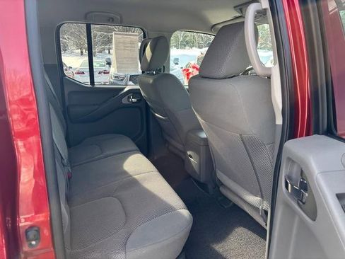 Used 2016 Nissan Frontier SV image 13