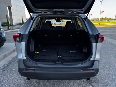 Used 2019 Toyota RAV4 LE w/ Carpet Mat Package AWD/4WD image 42