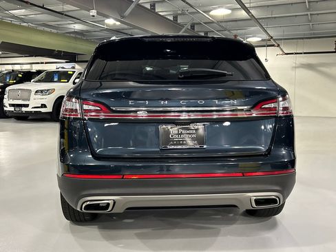 Used 2023 Lincoln Nautilus Reserve AWD/4WD image 3