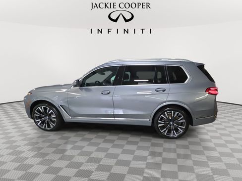 Used 2024 BMW X7 xDrive40i AWD/4WD image 8