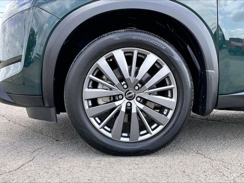 Used 2024 Nissan Pathfinder SL w/ SL Premium Package image 35