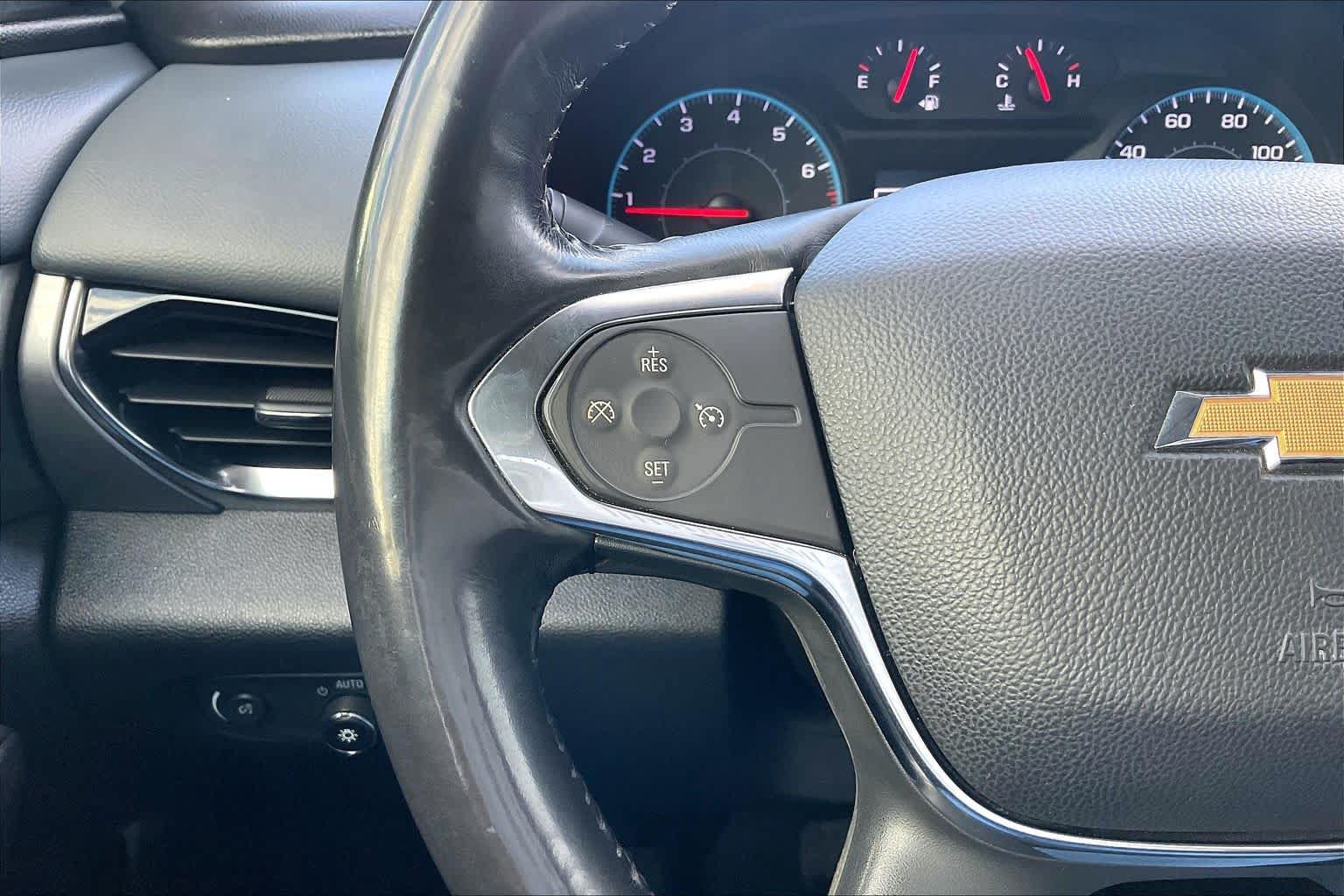 Used 2018 Chevrolet Traverse LT FWD image 23