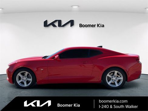 Used 2020 Chevrolet Camaro LT image 8