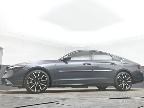Used 2023 Honda Accord Touring image 45