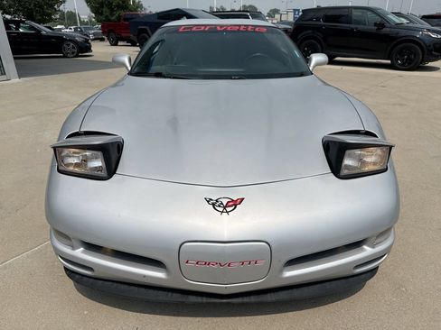 Used 1999 Chevrolet Corvette Coupe w/ Memory Pkg RWD image 16