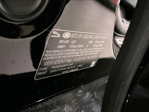 Certified 2022 Jaguar XF R-Dynamic SE AWD/4WD image 34