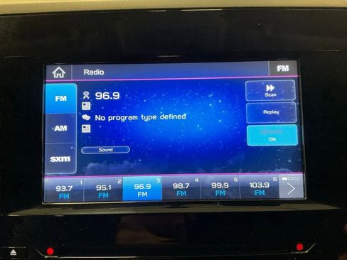 Used 2023 Subaru Forester Premium image 23