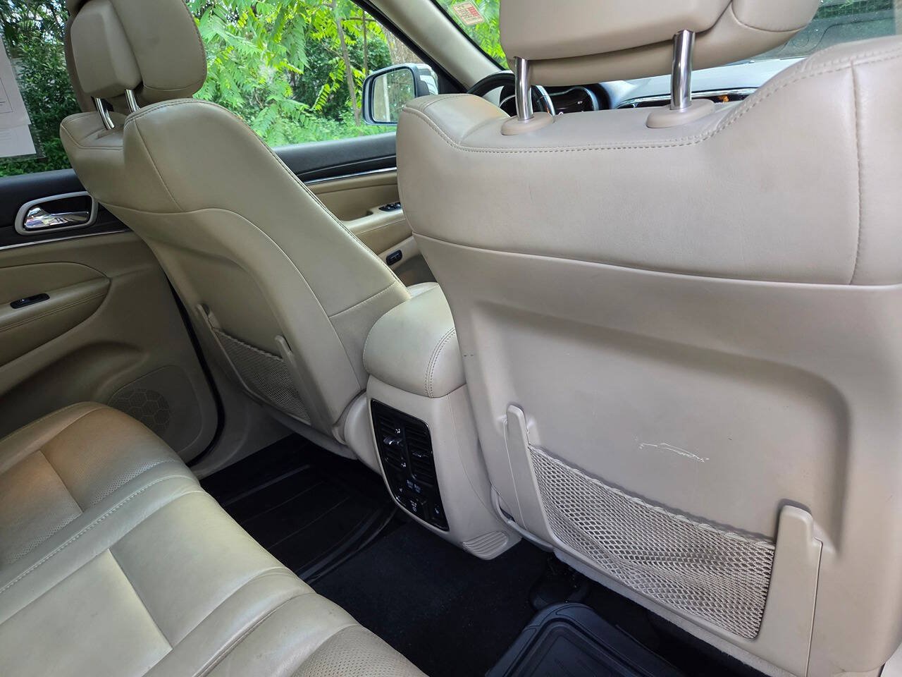 Used 2020 Jeep Grand Cherokee Limited w/ Luxury Group II RWD image 14