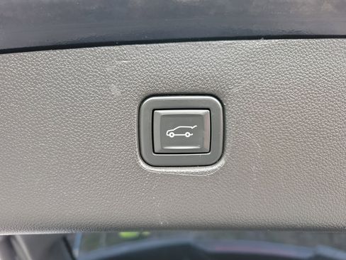 Used 2021 Chevrolet Blazer LT image 13