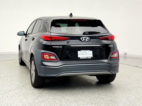 Used 2021 Hyundai Kona Ultimate w/ Cargo Package image 6