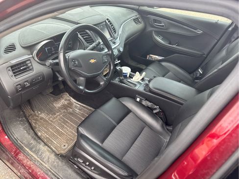 Used 2017 Chevrolet Impala LT w/ Convenience Package image 9