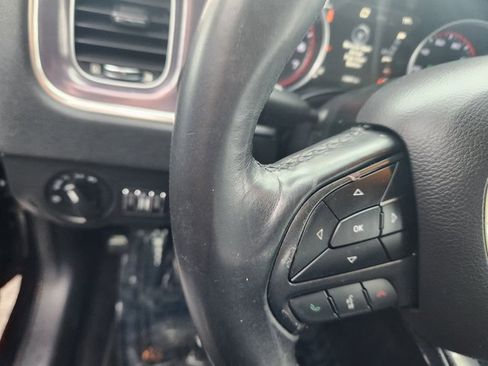 Used 2018 Dodge Charger SXT image 20