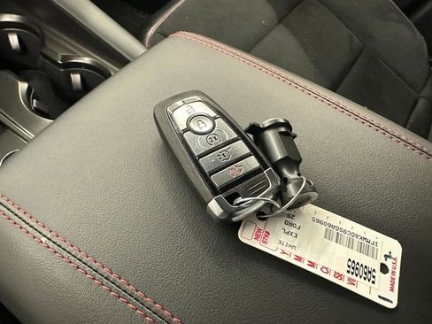 Certified 2025 Ford Explorer ST image 30