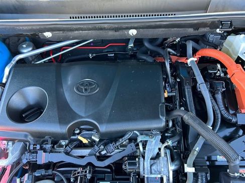 Certified 2020 Toyota RAV4 LE w/ Carpet Mat Package image 19