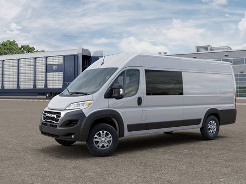New 2026 RAM ProMaster 3500 w/ Crew Van Package FWD image 3