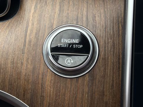 Used 2024 Mercedes-Benz C 300 Sedan image 15