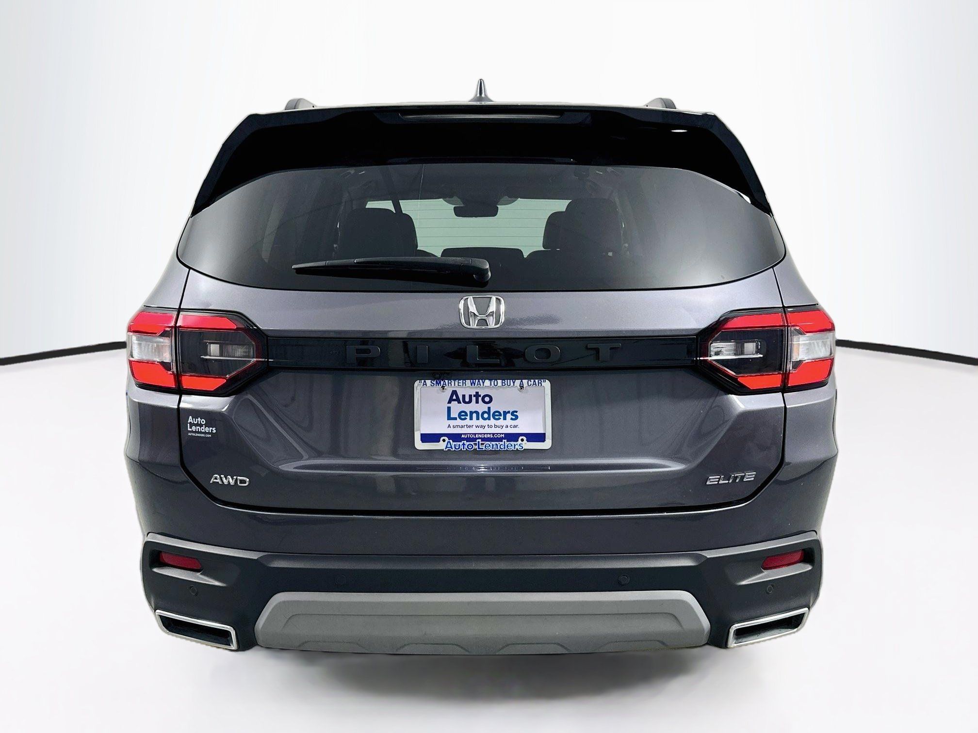 Used 2023 Honda Pilot Elite image 6