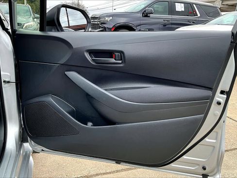 Used 2025 Toyota Corolla LE image 22