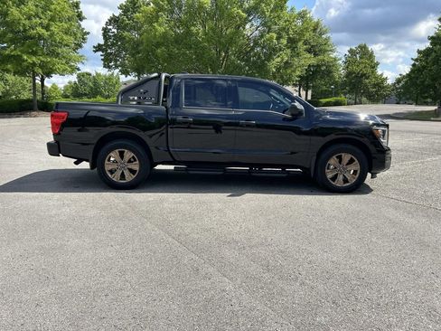 Certified 2024 Nissan Titan SV w/ SV Bronze Edition Package RWD image 8