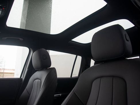 Certified 2025 Mercedes-Benz GLB 250 4MATIC image 25