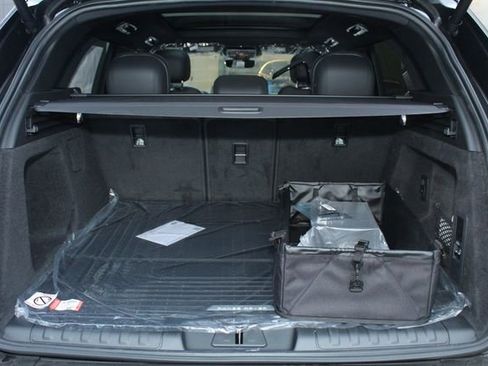 New 2026 Land Rover Range Rover Sport SE image 18