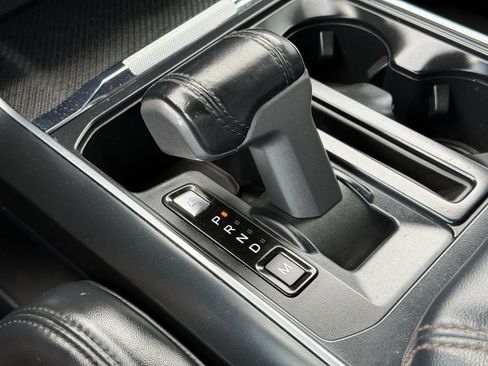 Certified 2022 Ford F150 Raptor w/ Equipment Group 801A High image 21