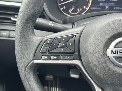 Used 2022 Nissan Altima 2.5 SV image 27