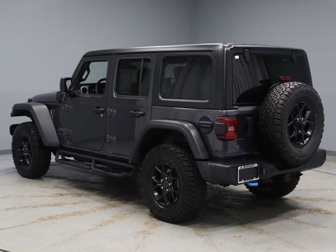 Used 2024 Jeep Wrangler Unlimited image 9