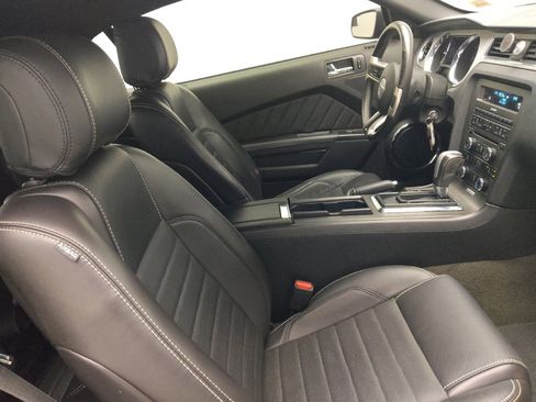 Used 2014 Ford Mustang Premium RWD image 21