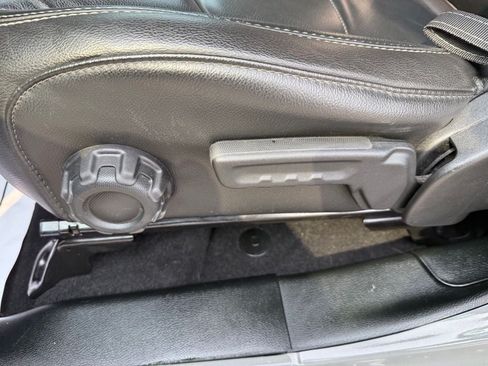 Used 2021 Jeep Wrangler Unlimited Sahara w/ Uconnect 4C Nav & Sound Group AWD/4WD image 19